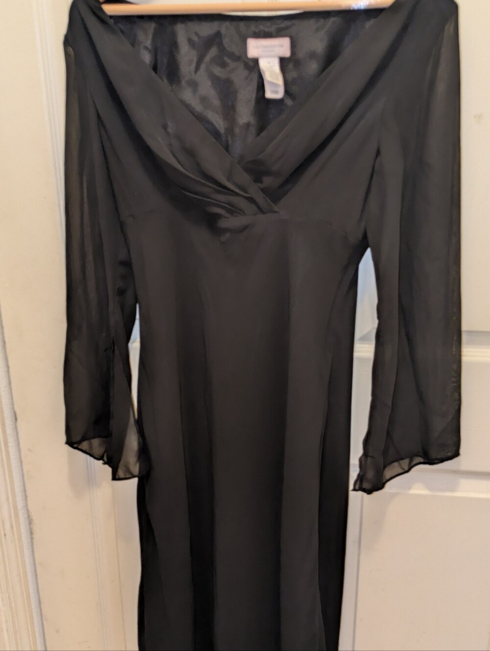 Vintage Liz Claiborne Black V-Neck Long Sleeve Cocktail Dress